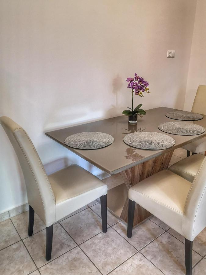 Apartman Garden Appartement Cserkeszőlő Buitenkant foto