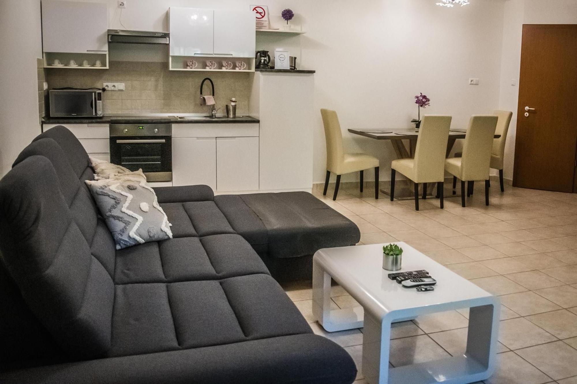 Apartman Garden Appartement Cserkeszőlő Buitenkant foto