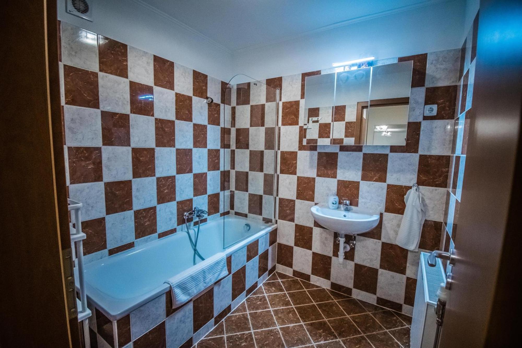 Apartman Garden Appartement Cserkeszőlő Buitenkant foto